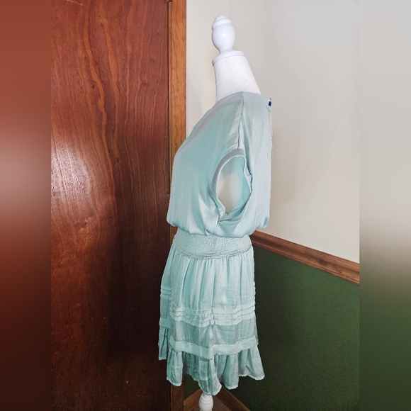 She + Sky size Medium Dress NWT - Picture 3 of 7